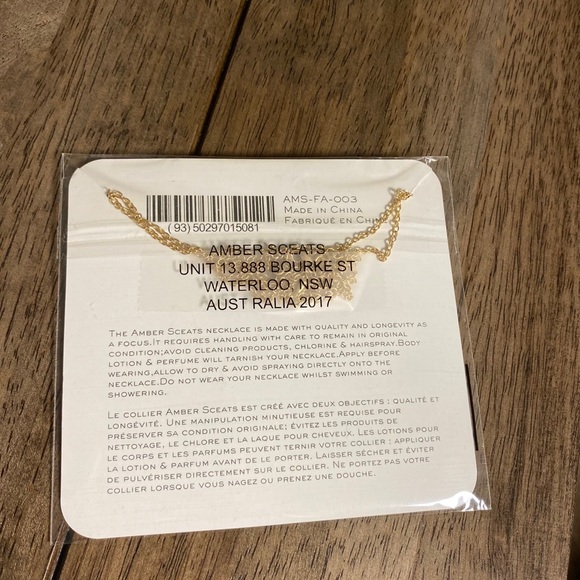 Amber Sceats Gold Double Coin Necklace - Picture 4 of 6